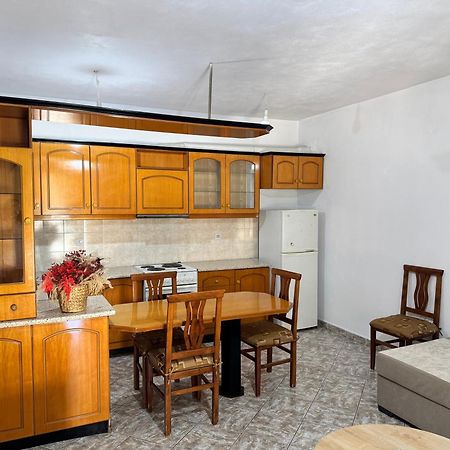 Alex Apartments Саранда Экстерьер фото
