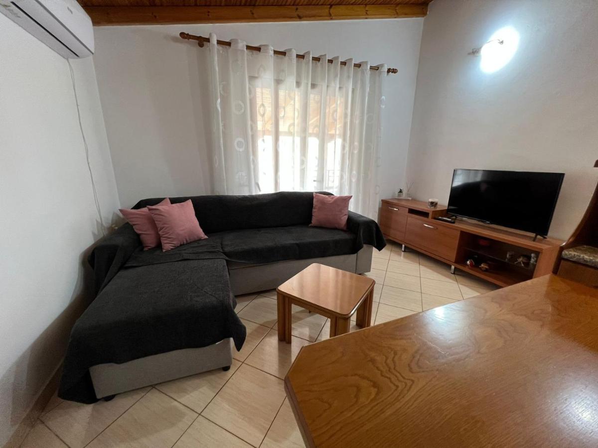 Alex Apartments Саранда Экстерьер фото