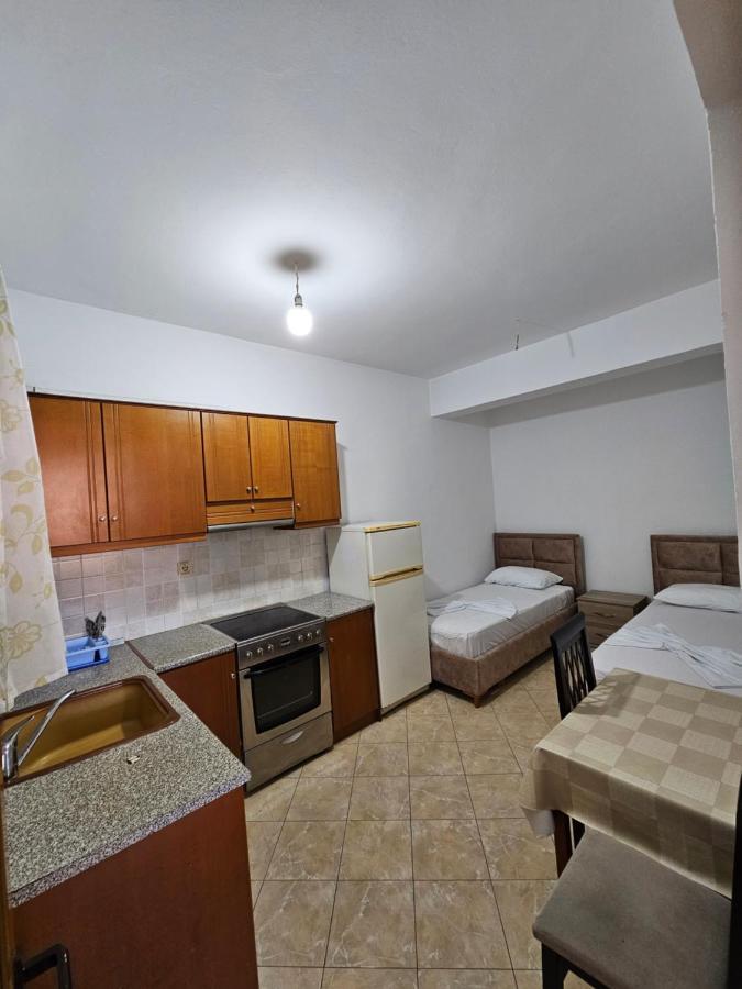 Alex Apartments Саранда Экстерьер фото