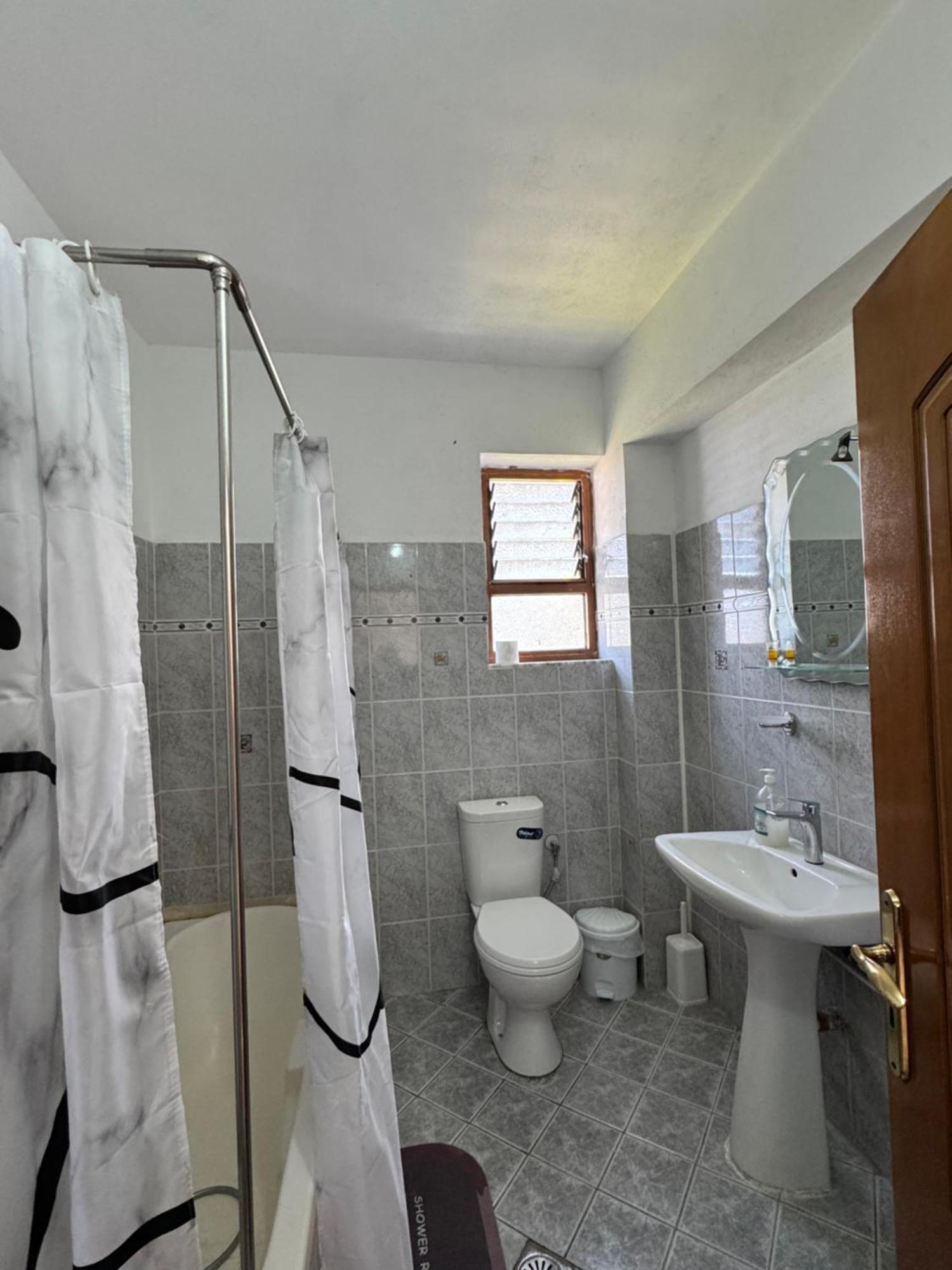 Alex Apartments Саранда Экстерьер фото